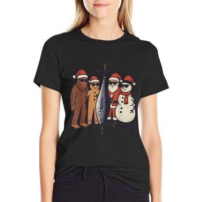 Fishing Christmas Vintage Sasquatch Funny Santa Xmas  Trendy Pattern T-Shirt