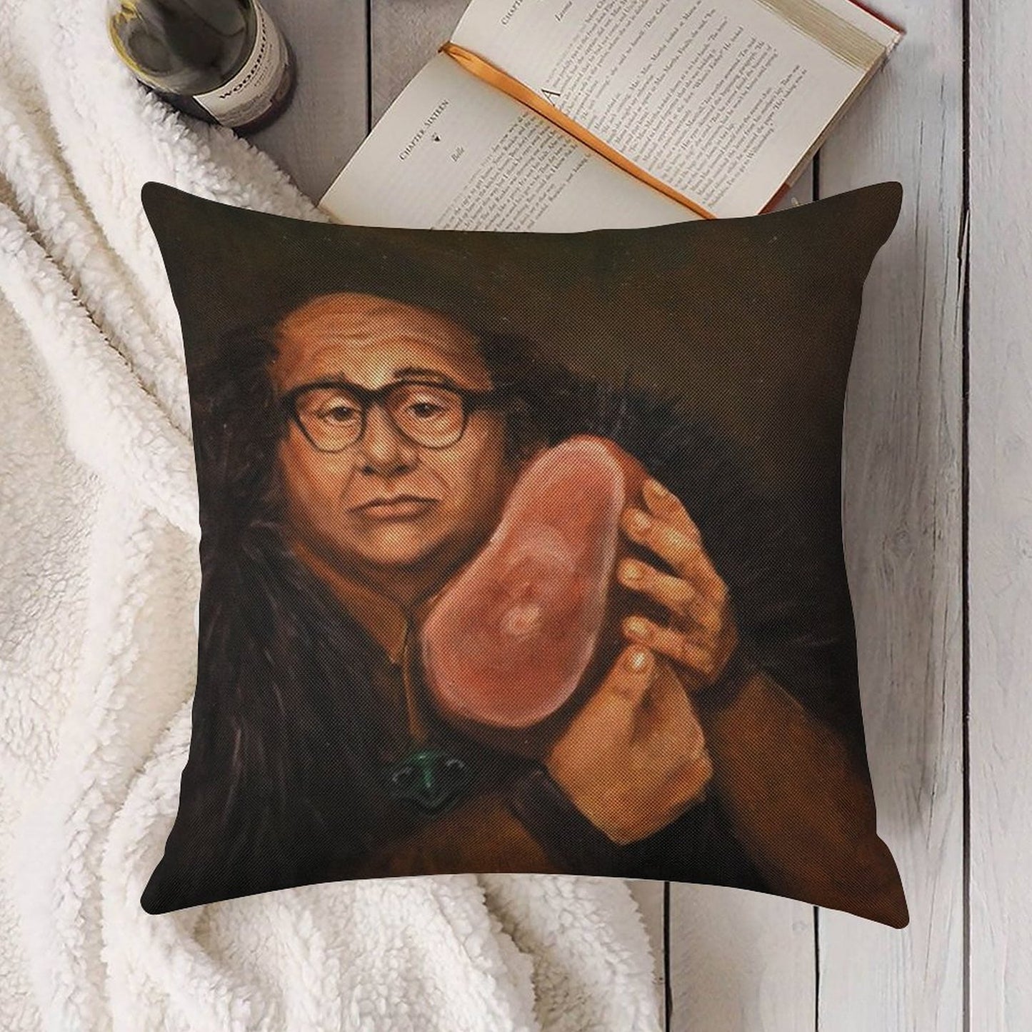 Danny Devito And His Beloved Ham Linen Throw Pillow Cover