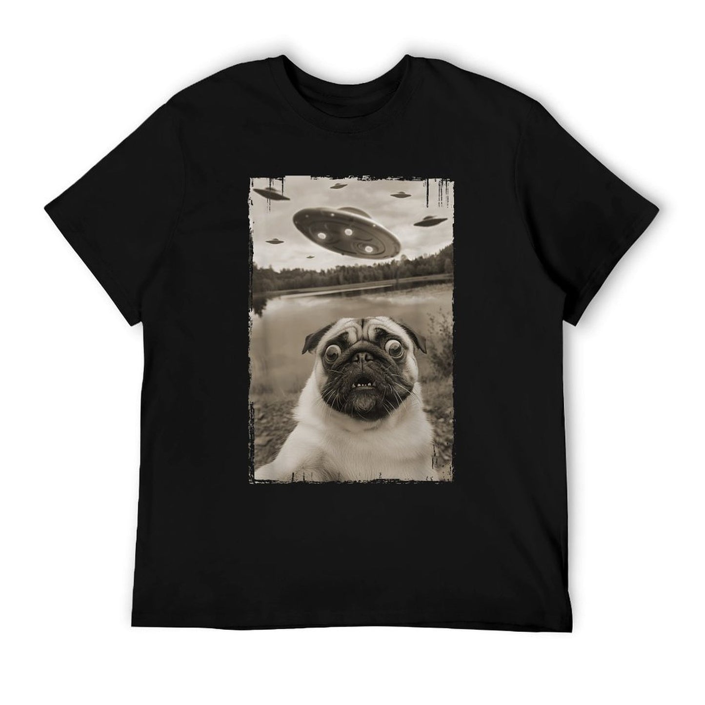 Vintage Pug UFO Encounters - Funny UFO And Pug Selfie T-Shirt