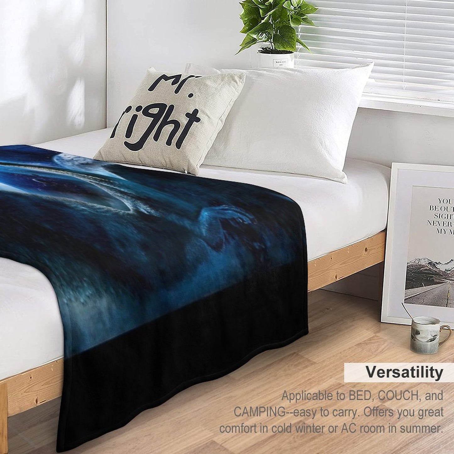 Saphira Throw Blanket