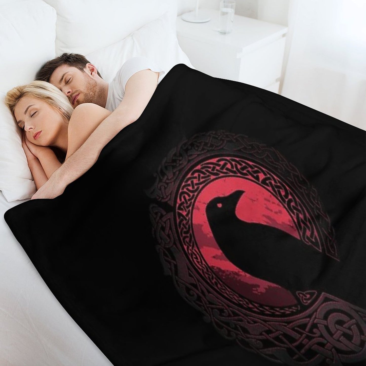 EDDA Throw Blanket