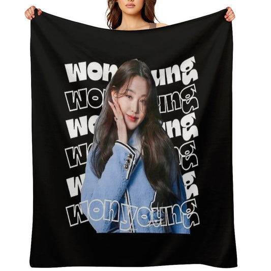 Wonyoung Throw Blanket