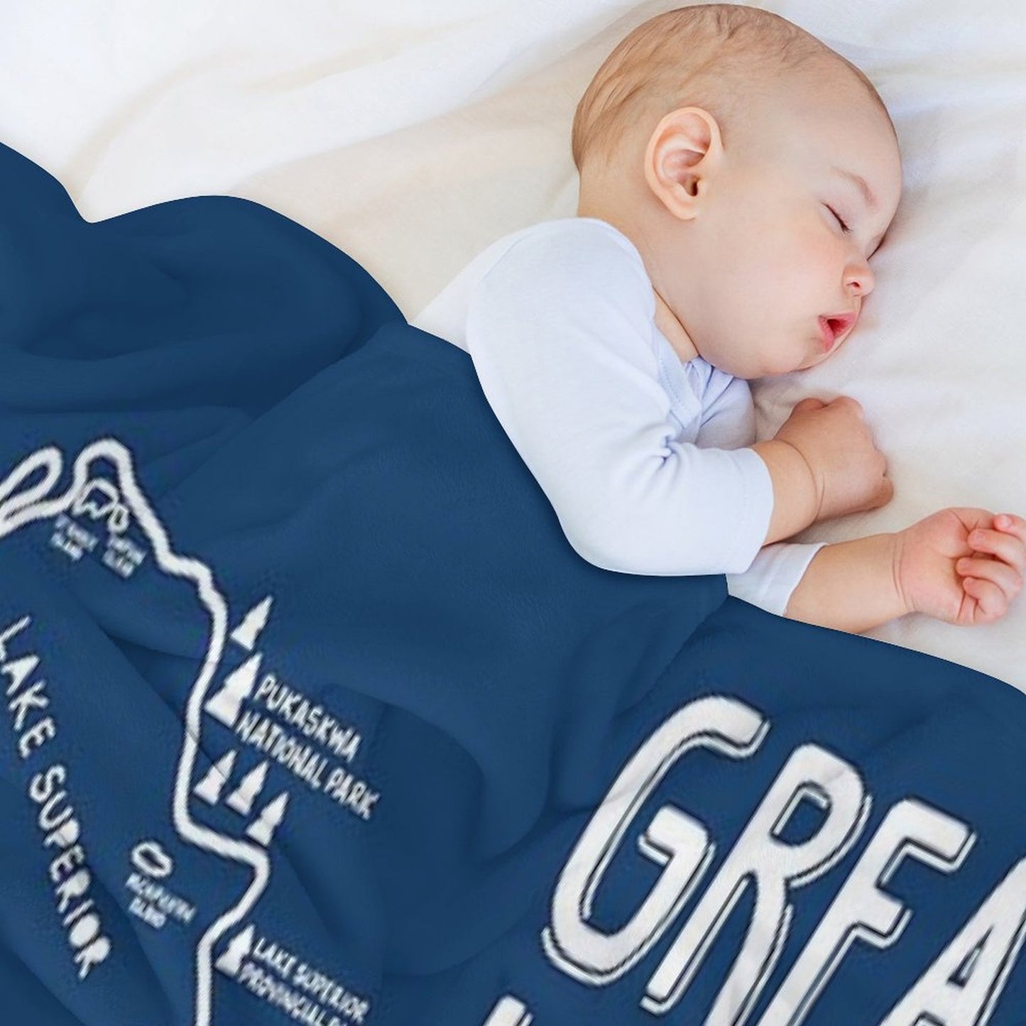 Great Lakes Map Throw Blanket