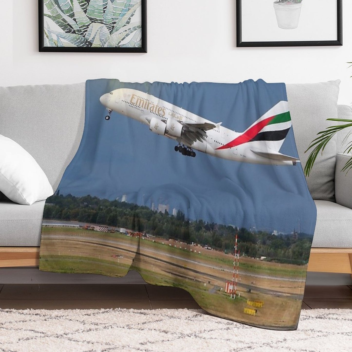 Emirates Airplane Throw Blanket