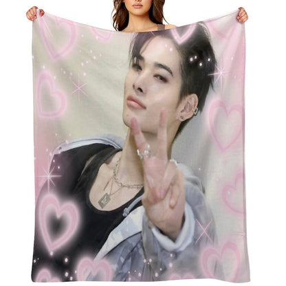 Kpop Enhypen Niki Pink Hearts Throw Blanket