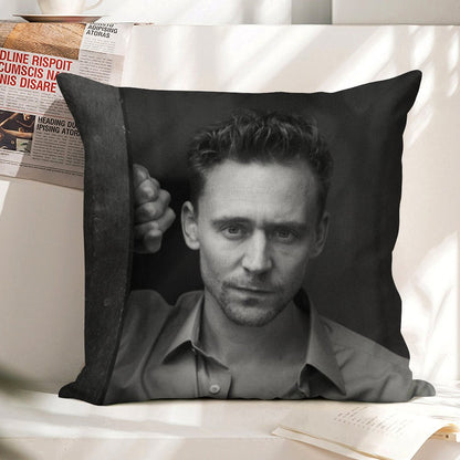 Tom Hiddleston Linen Throw Pillow Cover