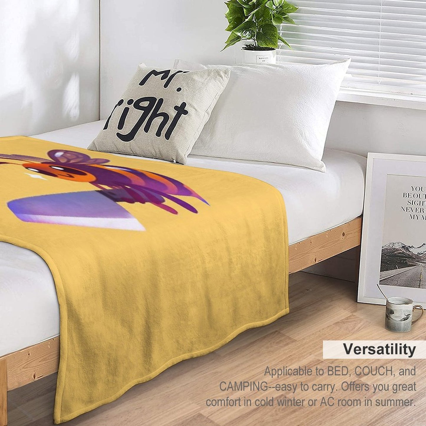 Asian Giant Hornet Throw Blanket