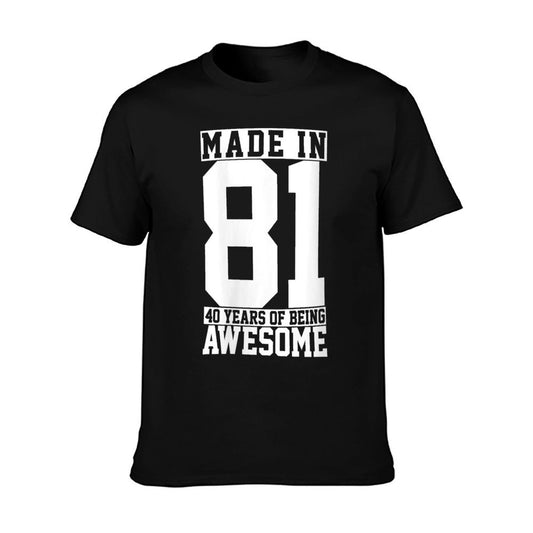 Womens 40th Birthday Gift 40 Years Vintage Awesome Since 1981  Relaxed-fit T-Shirt