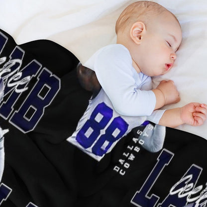 Ceedee-Lamb-DallasCowboys-Football-Players Throw Blanket