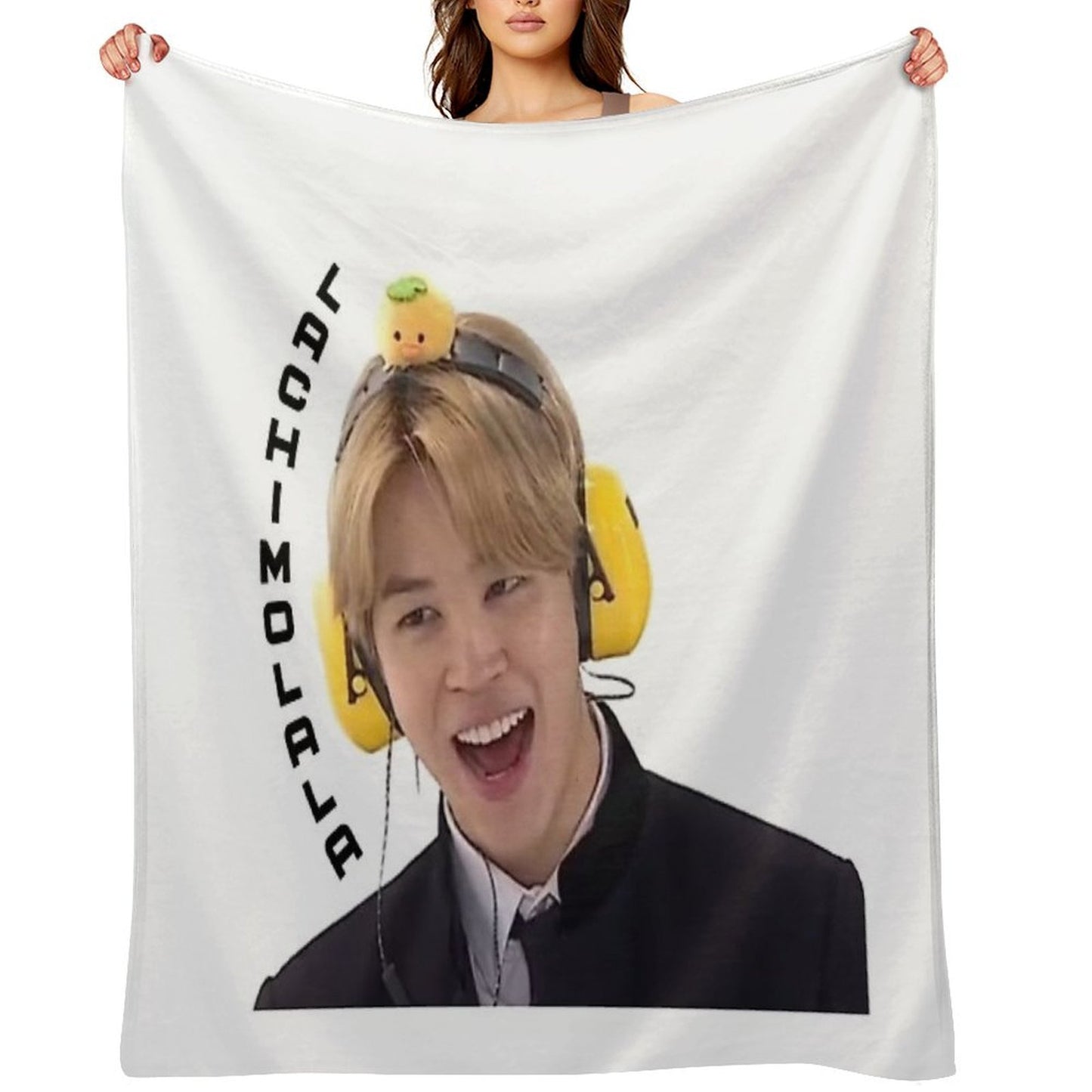 Lachimolala Throw Blanket