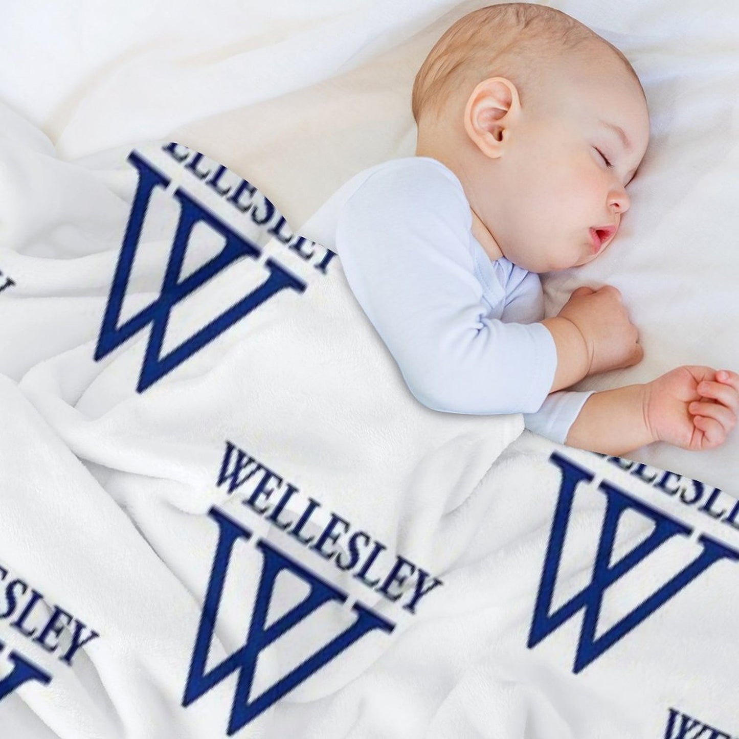 Wellesley University Official Logo Throw Blanket
