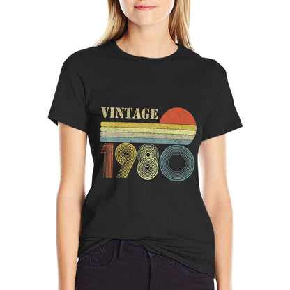 1980 40th Birthday Gift Vintage Retro Men Women 40 Years Old  Cotton T-Shirt