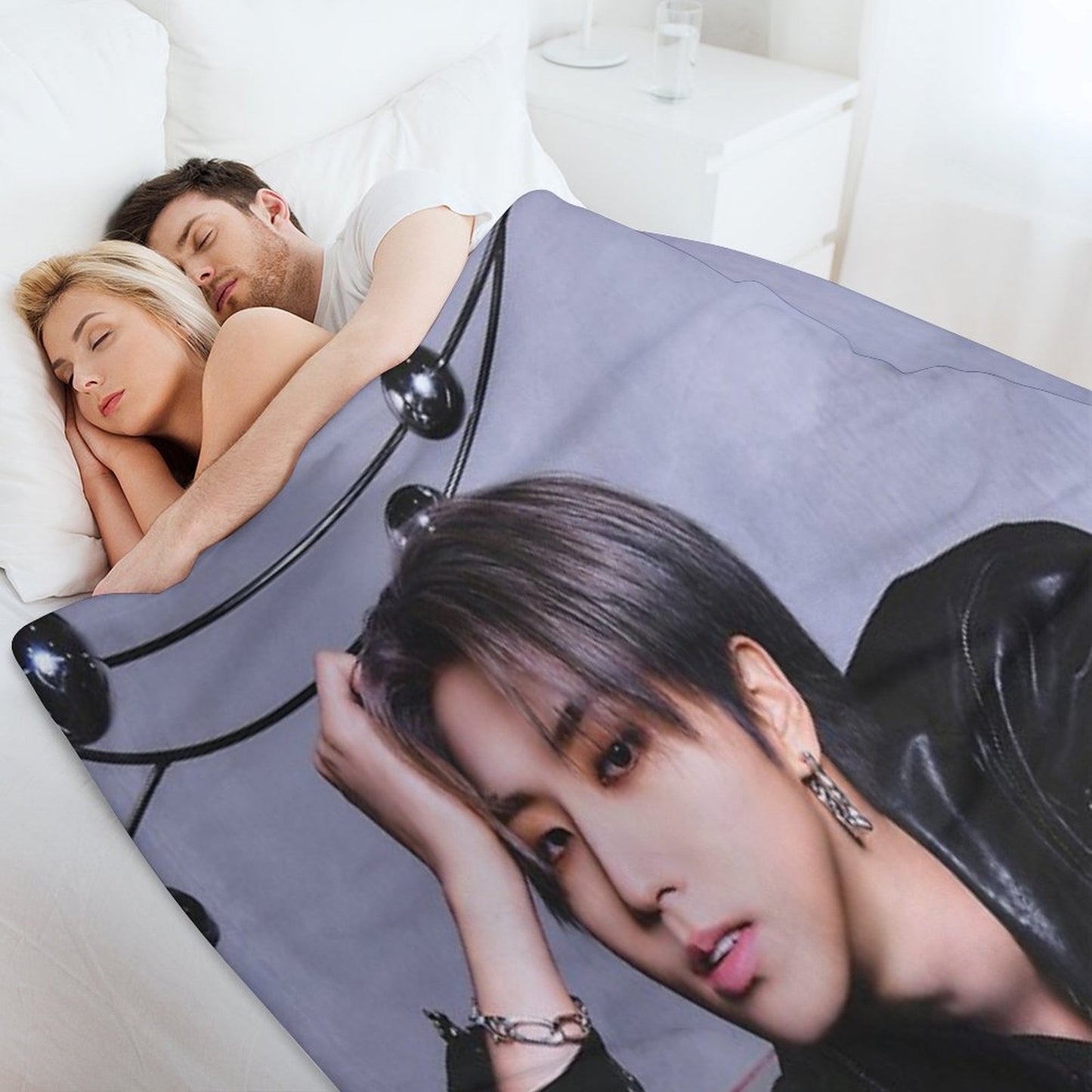 STRAY KIDS HAN Throw Blanket