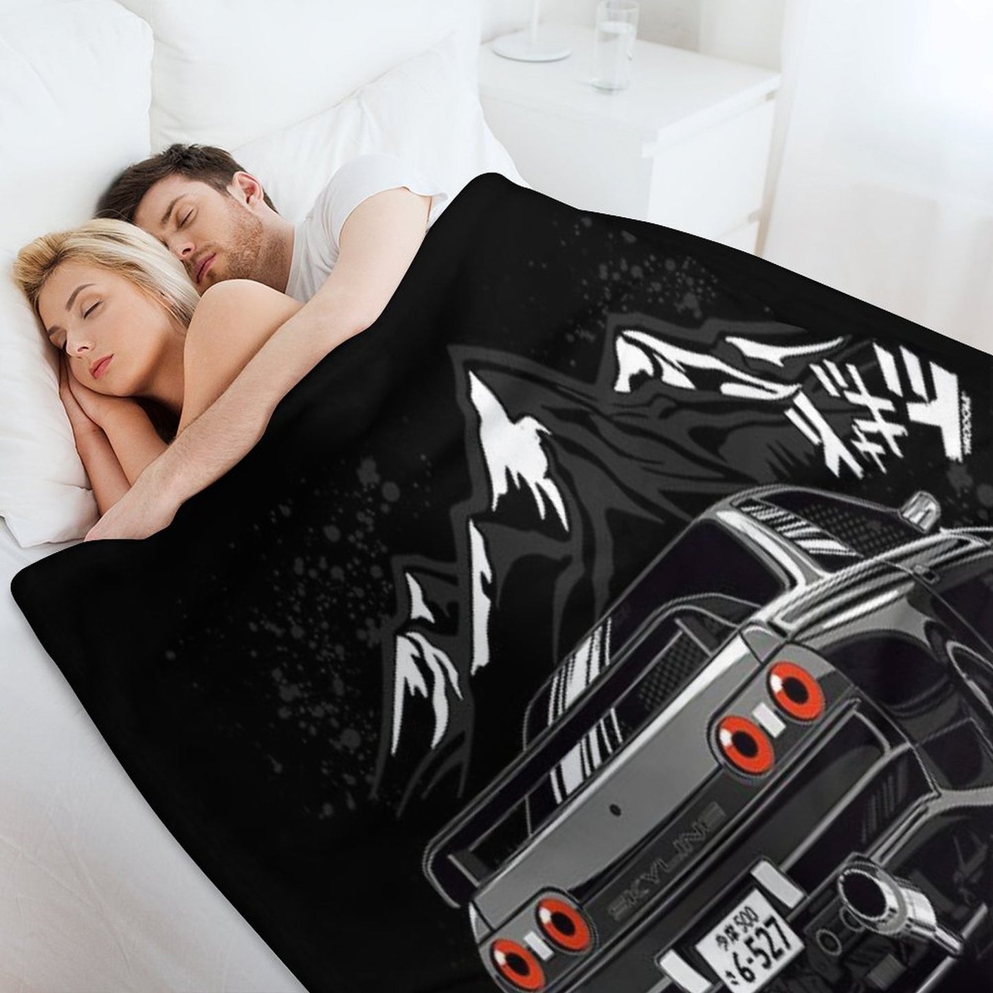VR38 Swapped Skyline R32 Throw Blanket