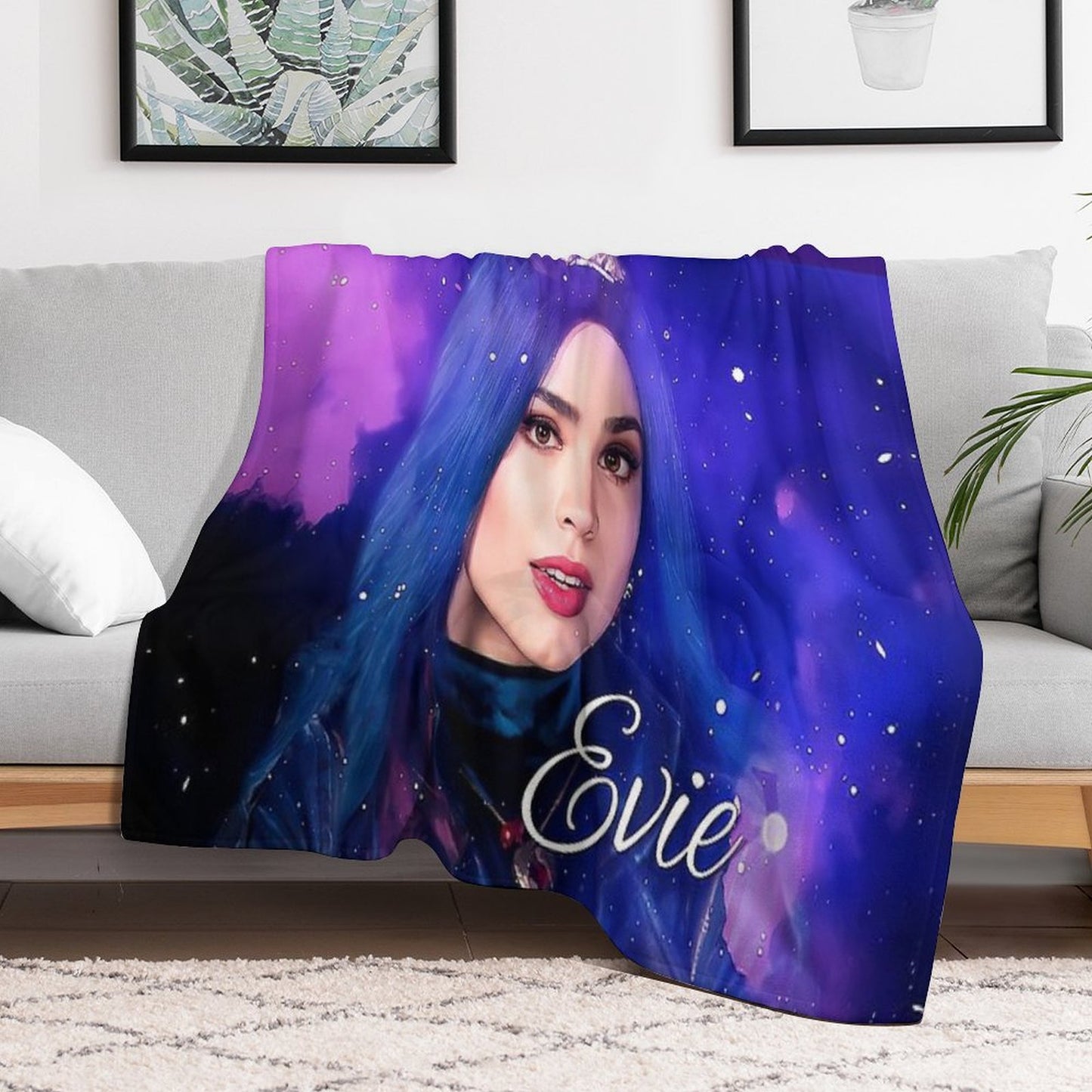 Evie Blue Princess - Descendants 3 Throw Blanket