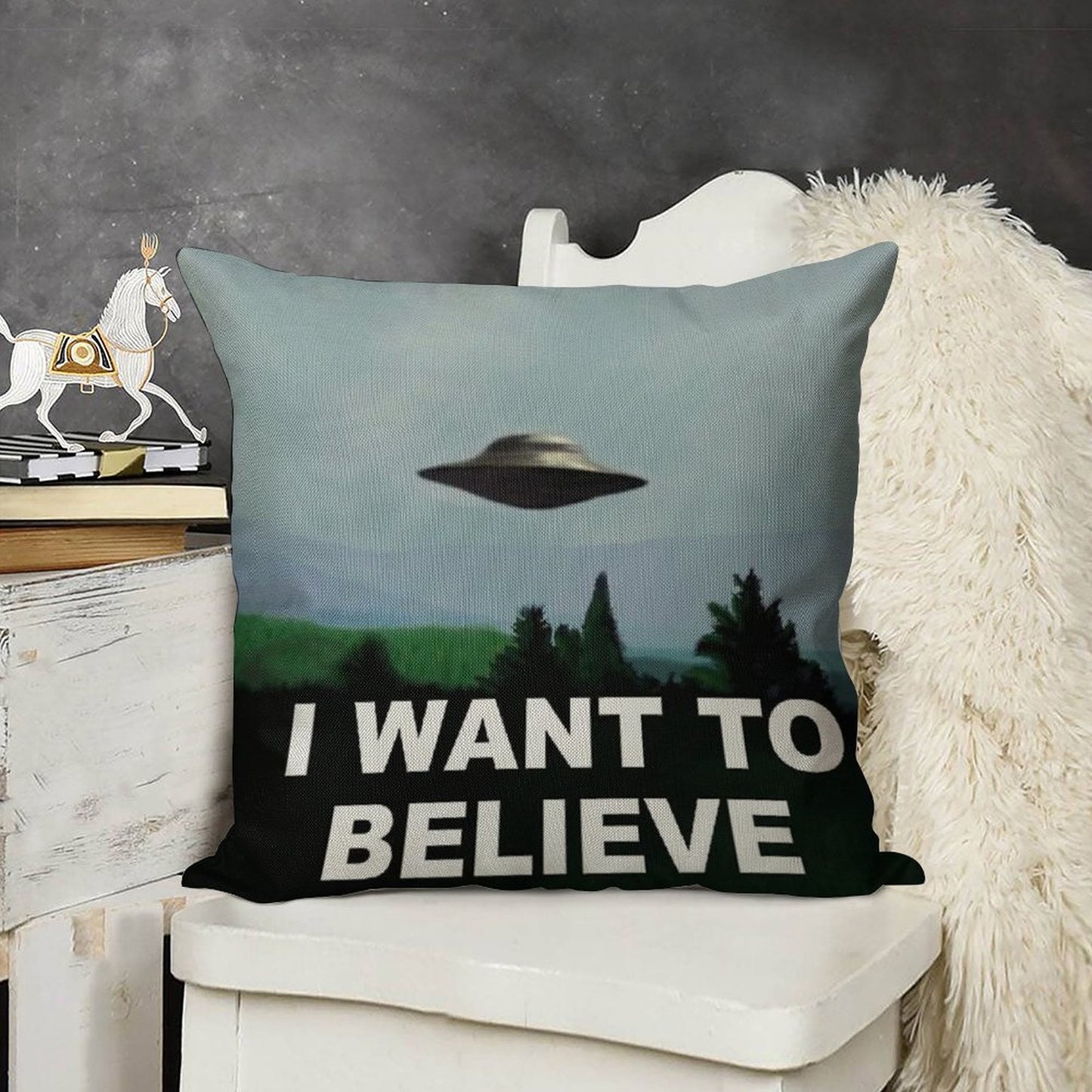 I Want to Believe Linen Throw Pillow Cover