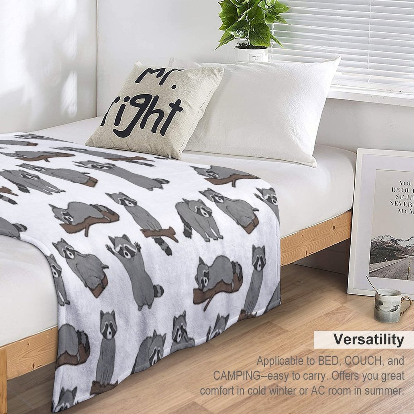 Raccoons Throw Blanket