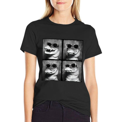 Funny Crocodile In Sunglasses Quirky Alligator Funny Gator T-Shirt