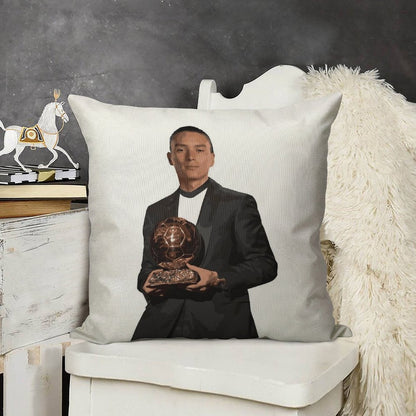 Darwin Nunez Ballon D'or Linen Throw Pillow Cover