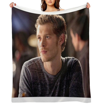 Klaus Mikaelson Throw Blanket