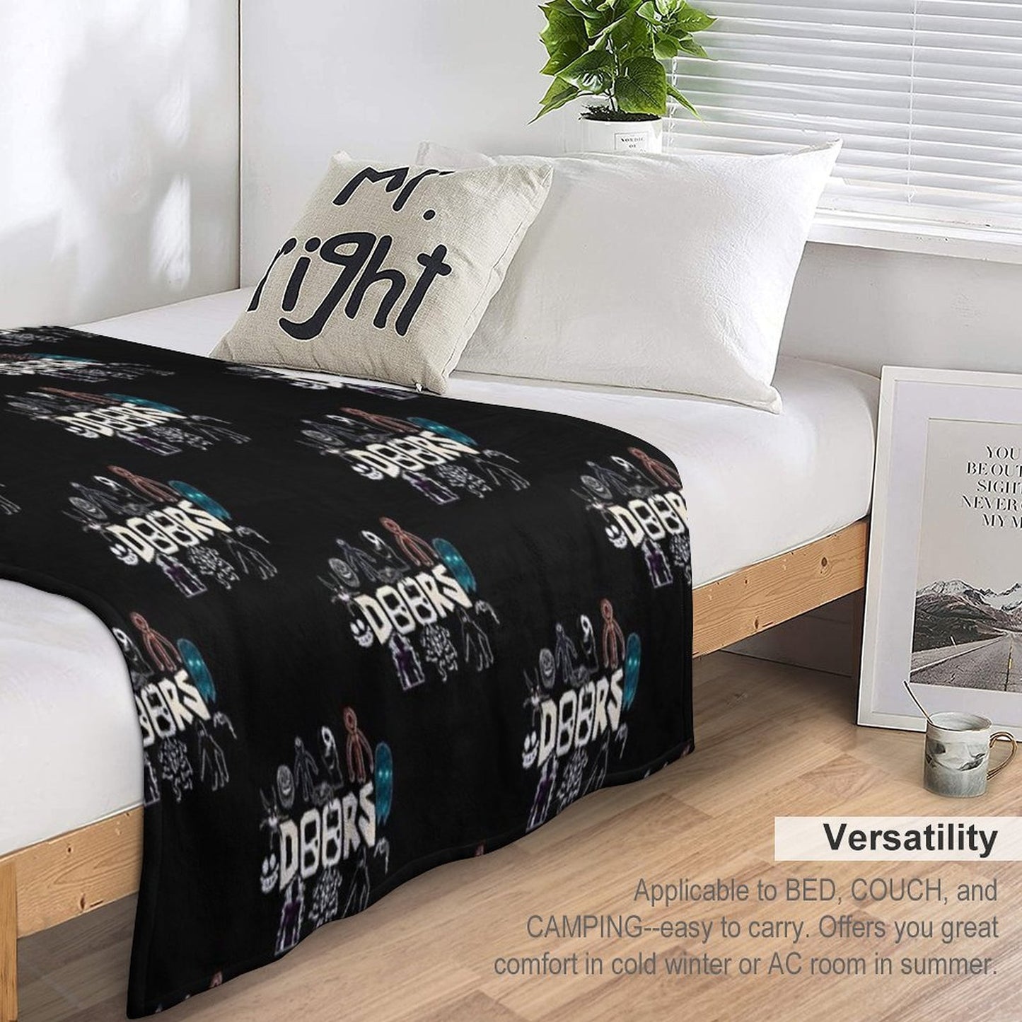 Christmas Gift. Roblox, Doors, Videogame, Monsters Throw Blanket