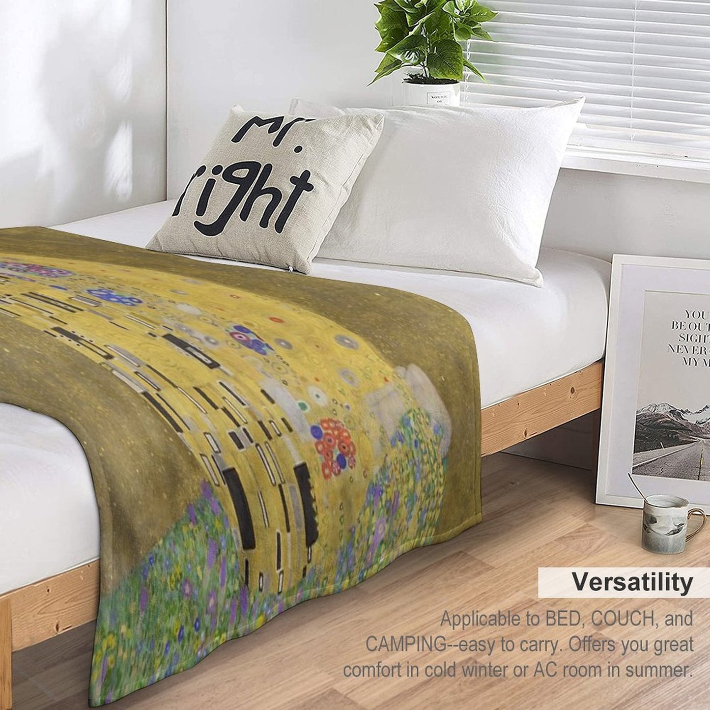 The Kiss - Gustav Klimt Throw Blanket