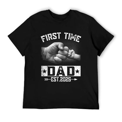 First Time Dad Est 2025 Fist Bump New Dad Funny Father&#39;s Day T-Shirt