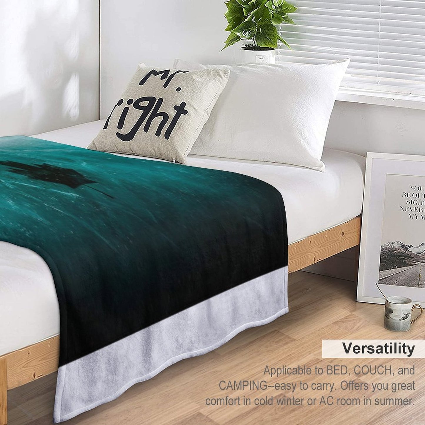 Black Ice Design Throw Blanket