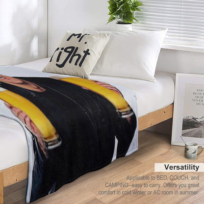 Daniel O'Donnell Pints Throw Blanket