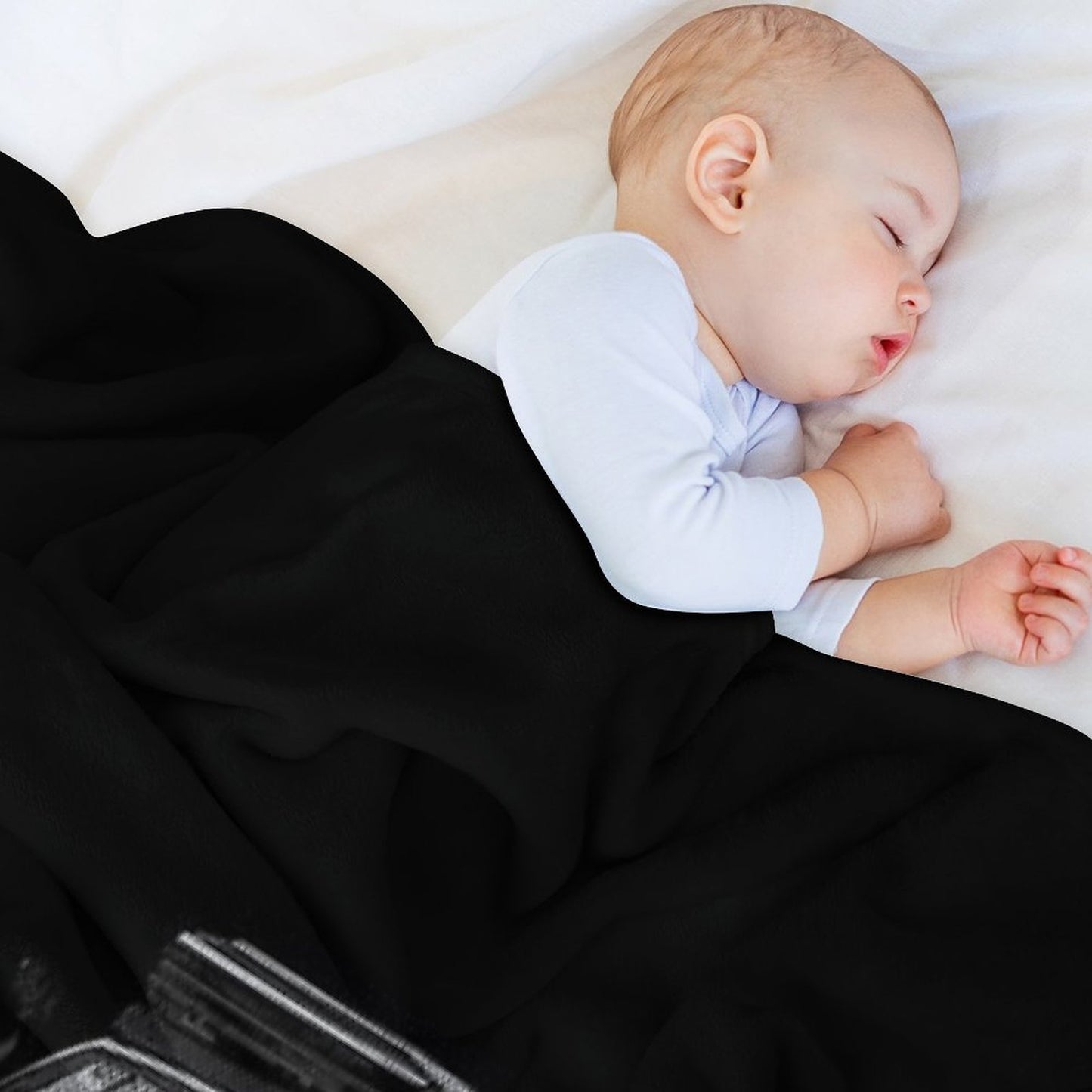 Landcruiser T-ShirtLc80 Yota Throw Blanket