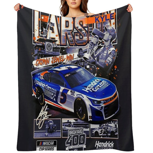 Kyle Larson Throw Blanket