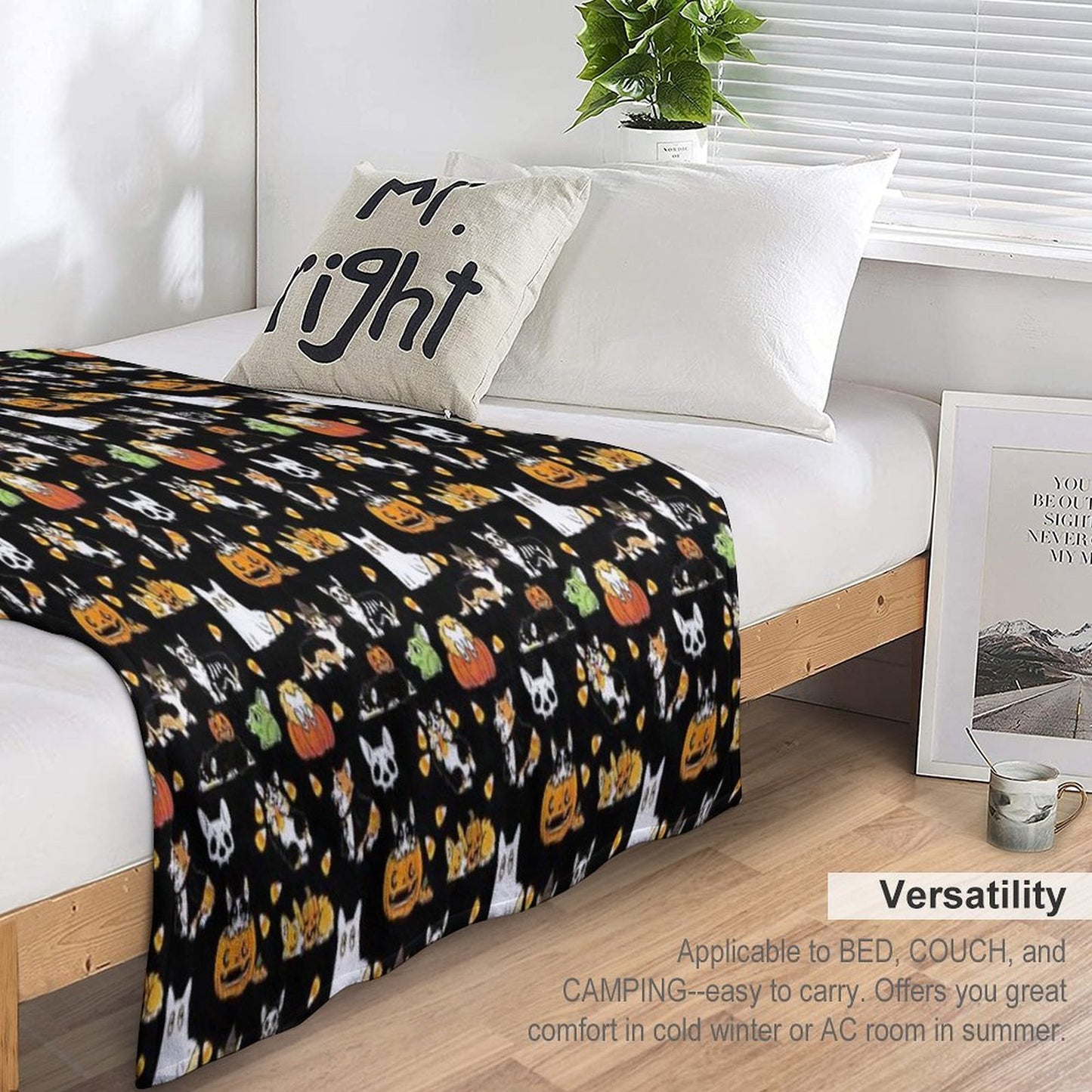Corgi Halloween - Black Throw Blanket