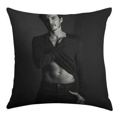 Pedro Pascal - BW I Linen Throw Pillow Cover