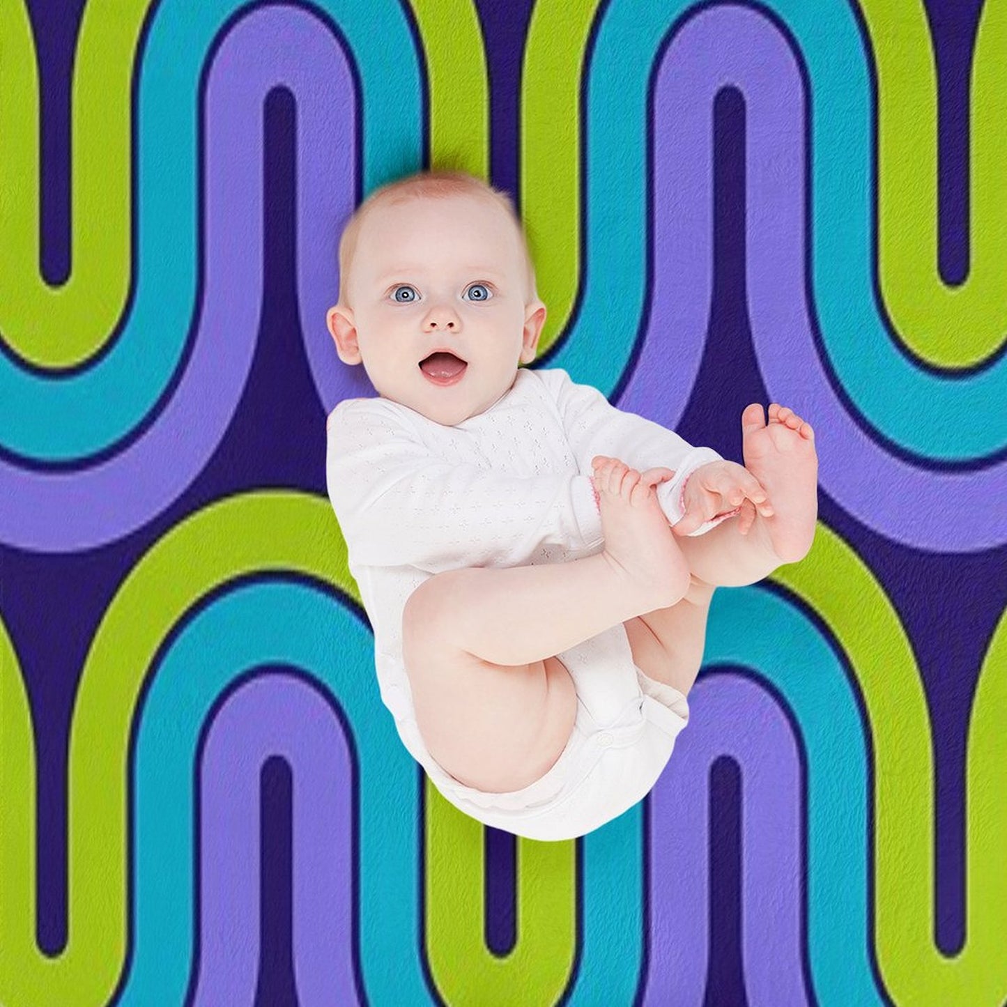 Retro Geometric Gradient Design 841 Throw Blanket