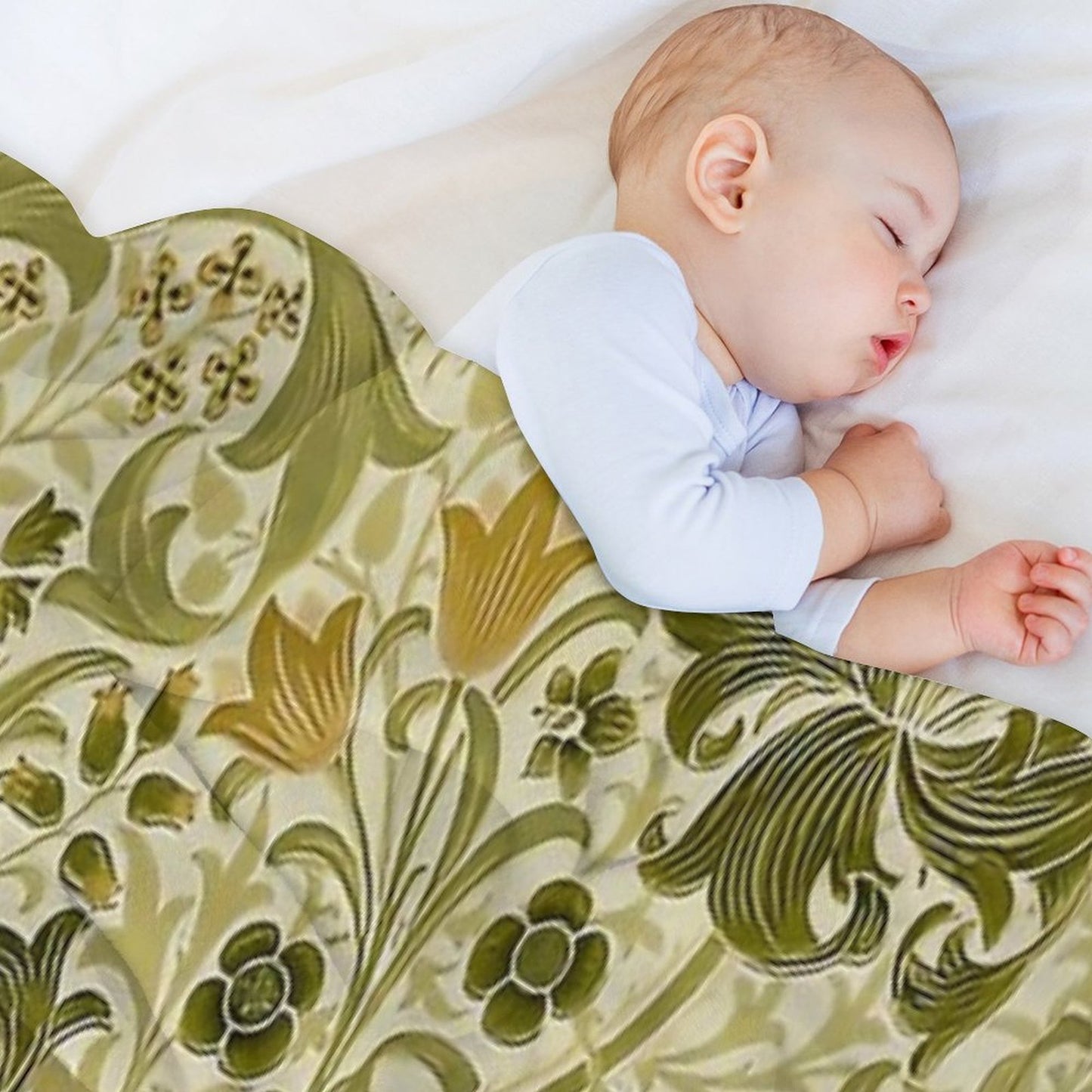 William Morris - Honeysucklea 'No,02. Throw Blanket