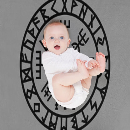 Vegvisir - Futhark - Runes - Navigator - Vikings Throw Blanket
