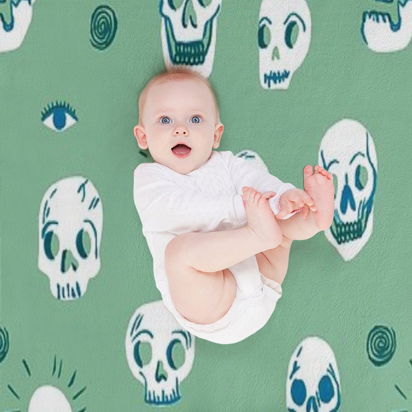 Pattern of Skulls Throw Blanket