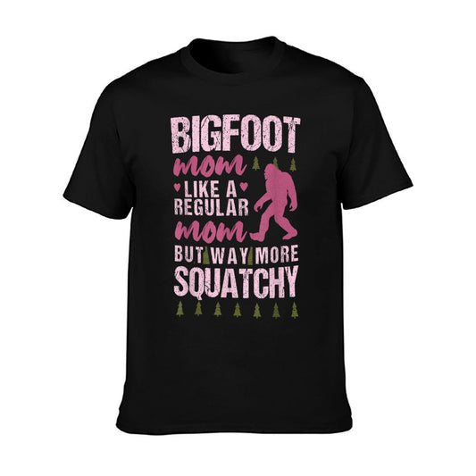 Bigfoot Mothers Day Mom Squatch Funny Sasquatch Distressed T-Shirt