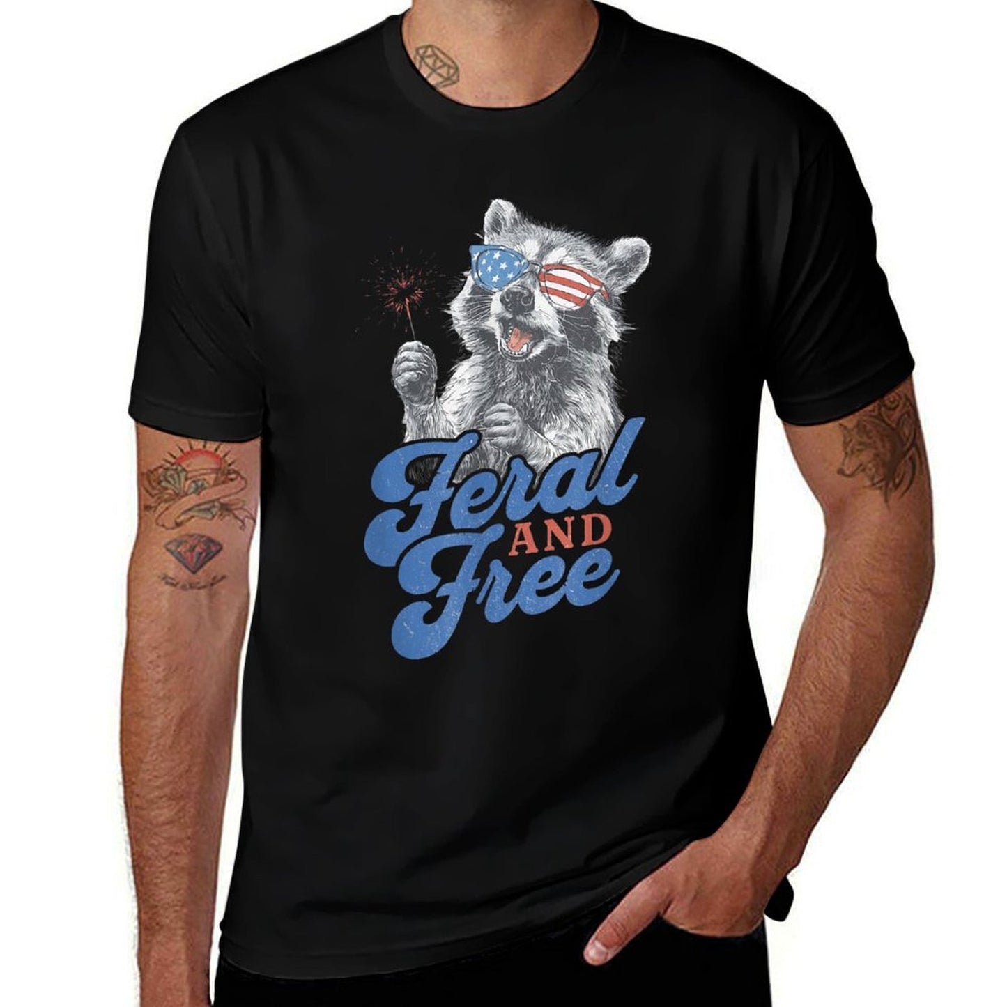 Feral & Free Funny Patriotic Racoon Feral And Free 4th July  Lightweight T-Shirt