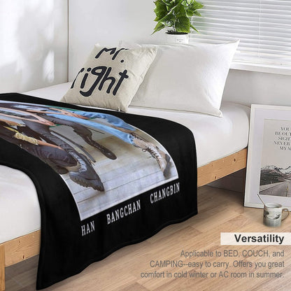 3RACHA Stray Kids Vintage Retro Band Style 90s Throw Blanket