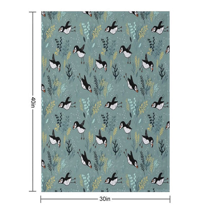 Puffin Under Water Throw Blanket
