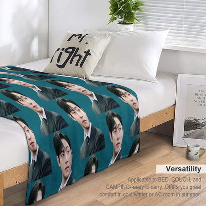 Ahn Hyo-seop - Business Proposal Throw Blanket