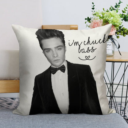 I'm Chuck Bass Linen Throw Pillow Cover
