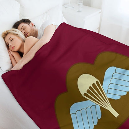 Parachutist Badge with Wings - Airborne Qualified (United Kingdom) Throw Blanket