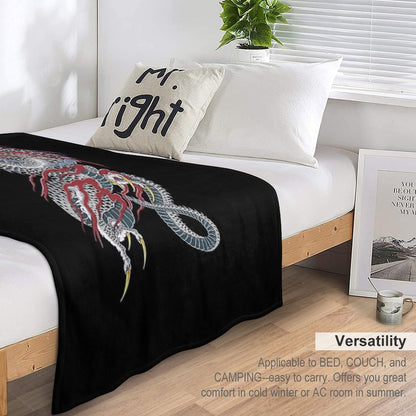 Kiryu Kazuma - Dragon of Dojima (Yakuza) Throw Blanket
