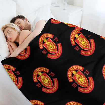 Football Is Everything - Manchester Squad Retro Throw Blanket