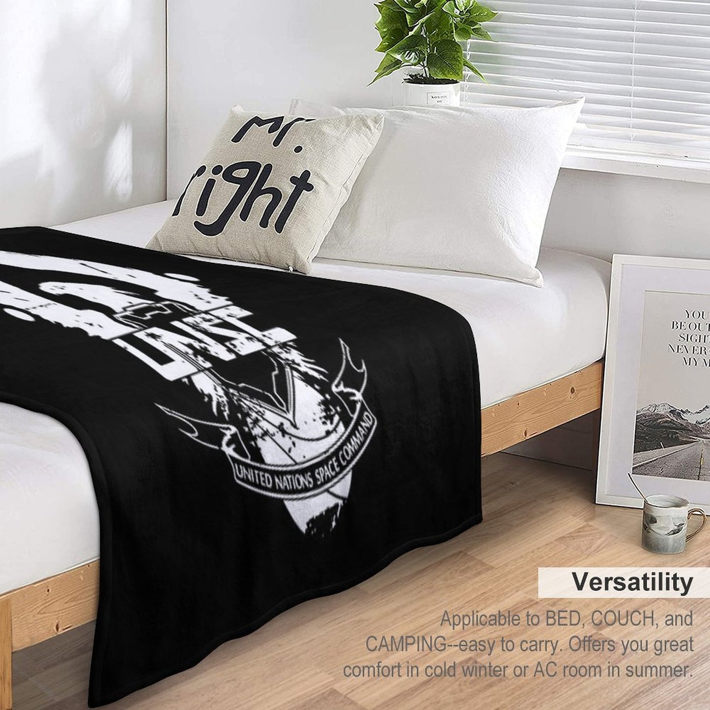 Halo UNSC Worn Logo High Quality Throw Blanket