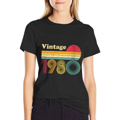 Womens 1980 40th Birthday Gift Vintage Retro Men Women 40 Years Old  Summer-ready Fabric T-Shirt