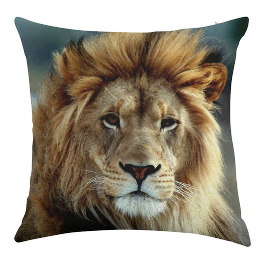 Majestic Lion Linen Throw Pillow Cover