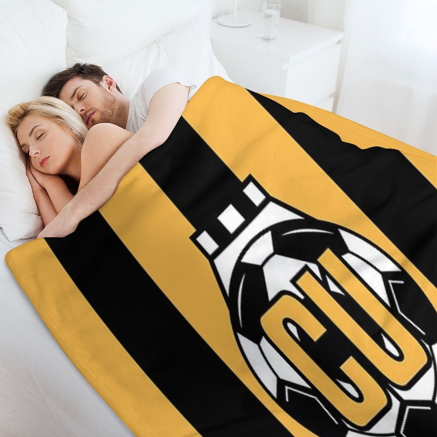 Cambridge United FC Logo - Stripes Throw Blanket